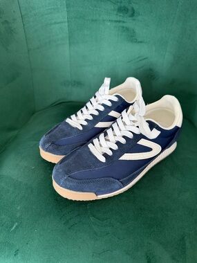 Tretorn Rawlin Navy and Cream women’s Retro Runner leather Sneakers